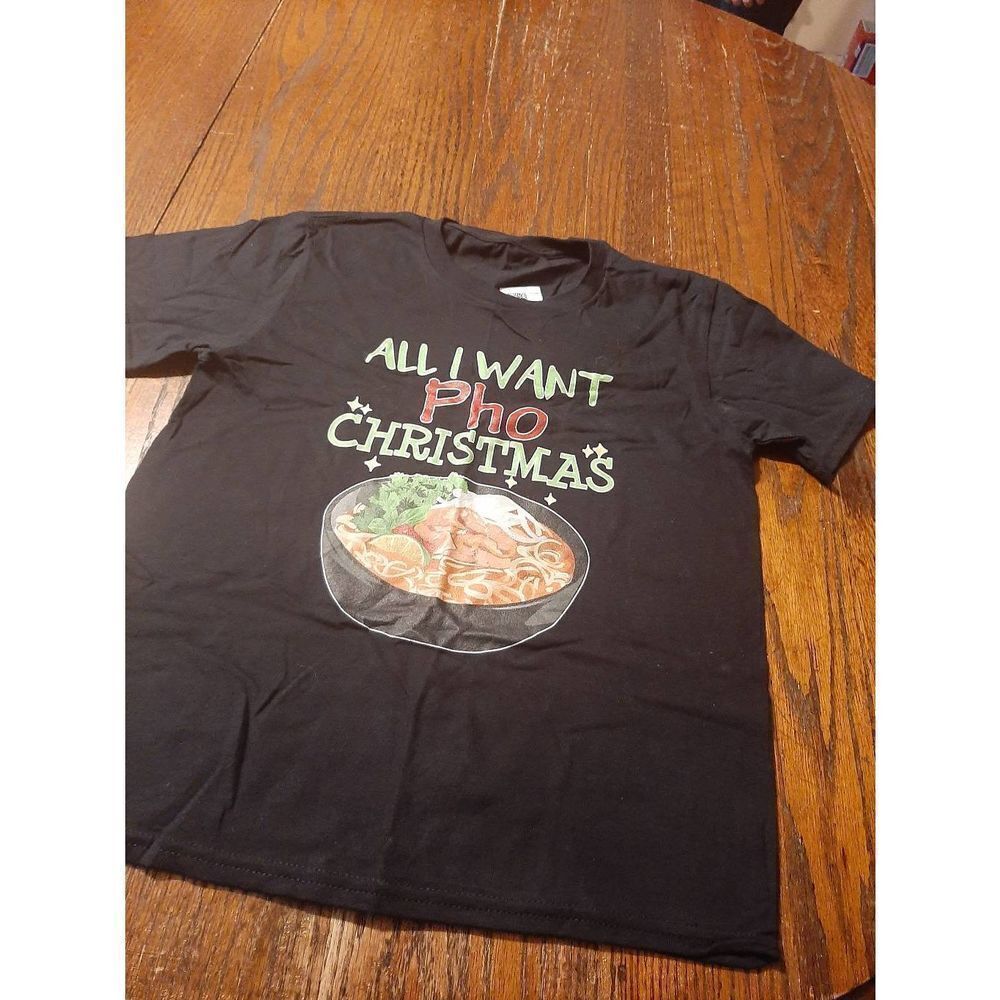 New Youth Medium All I Want Pho Christmas Short Sleeve Crew Neck Tee T-Shirt NWT
